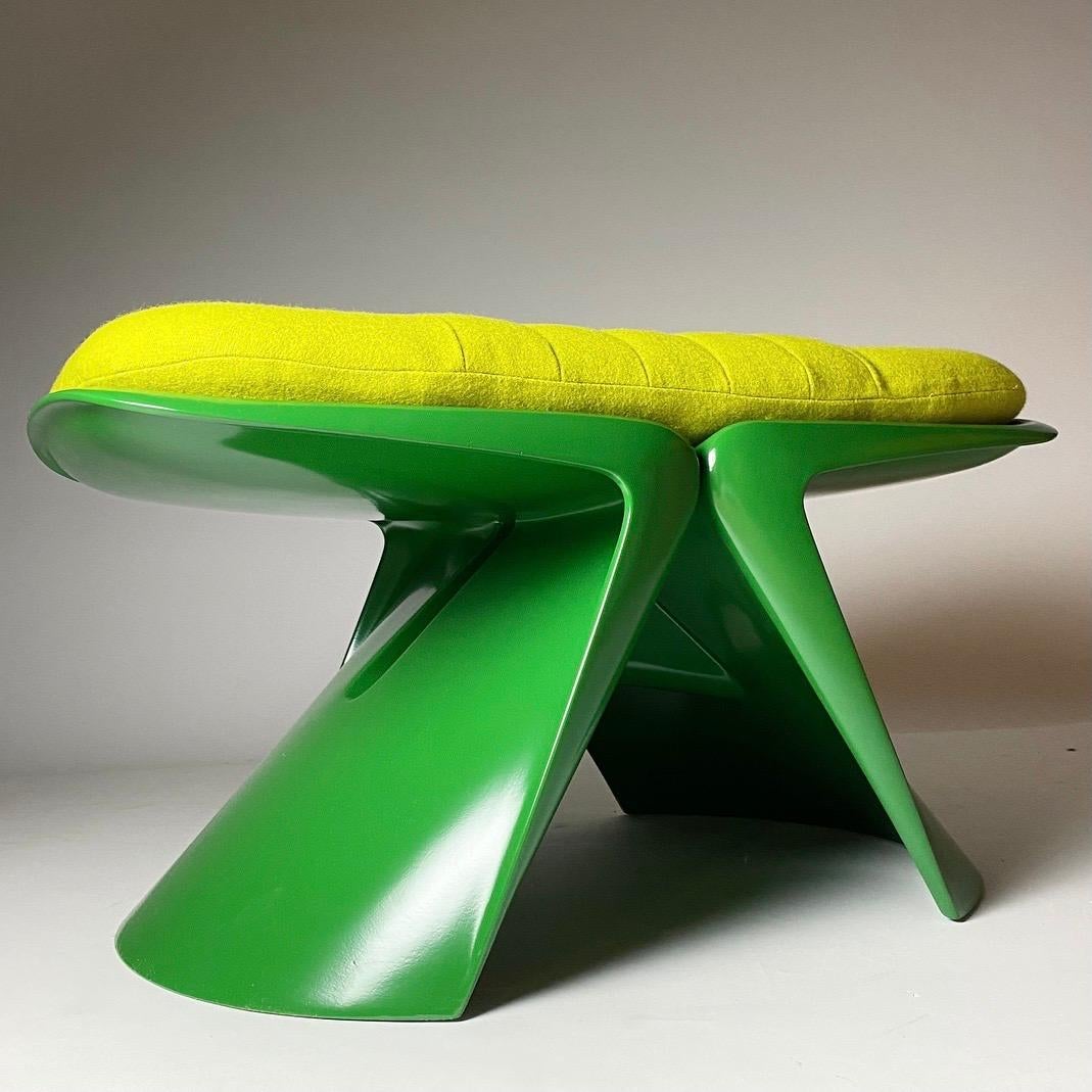 All refurbished set President lounge chair by Steen Østergaard for Poul Cadovius, Denmark, 1970s.

Space Age seat with ottoman with new dark green lacquer to the shell applied by our professional car painter and fully new upholstery in limegreen