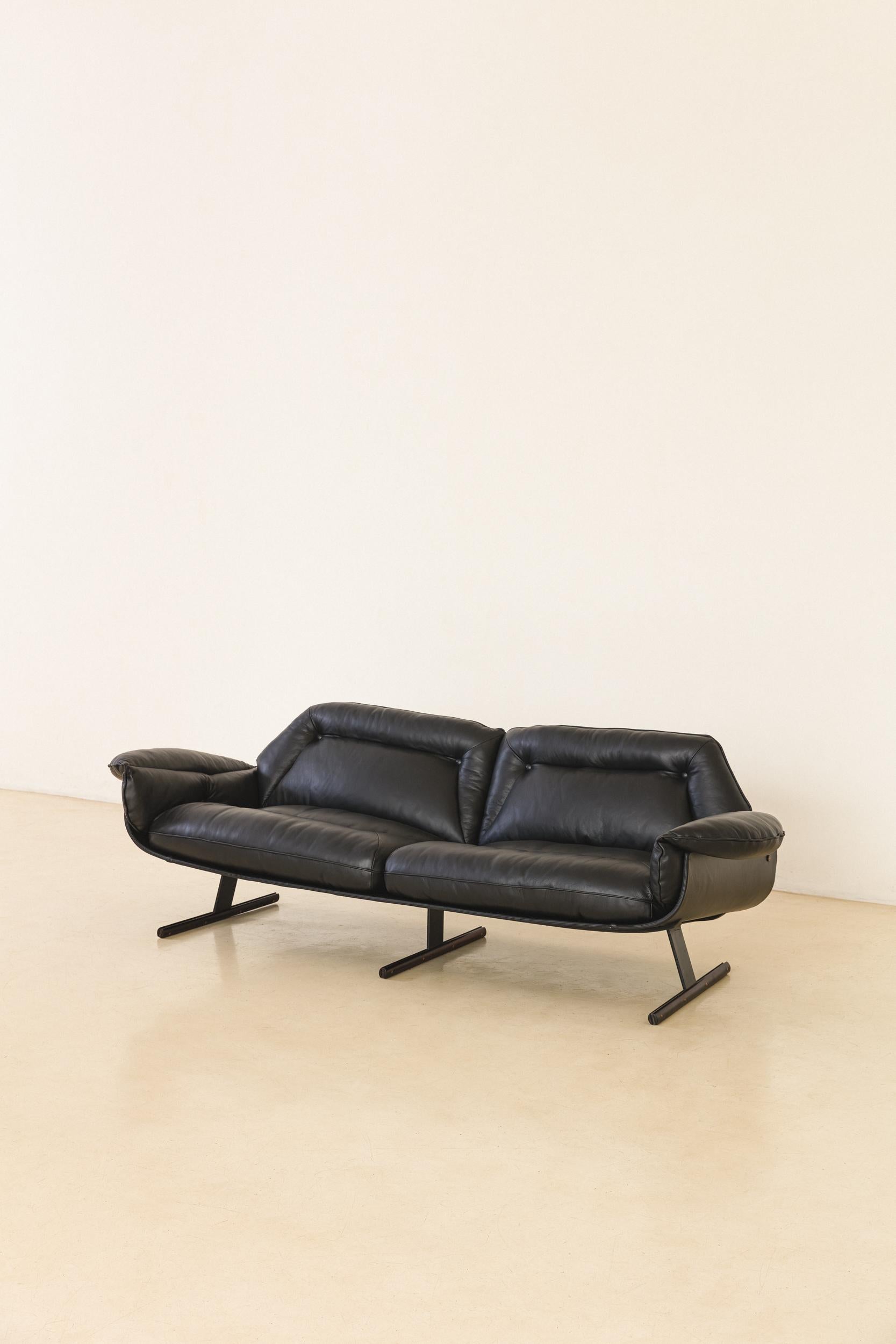 Sofá Presidencial, diseñado por Jorge Zalszupin en los años 50 en venta 6