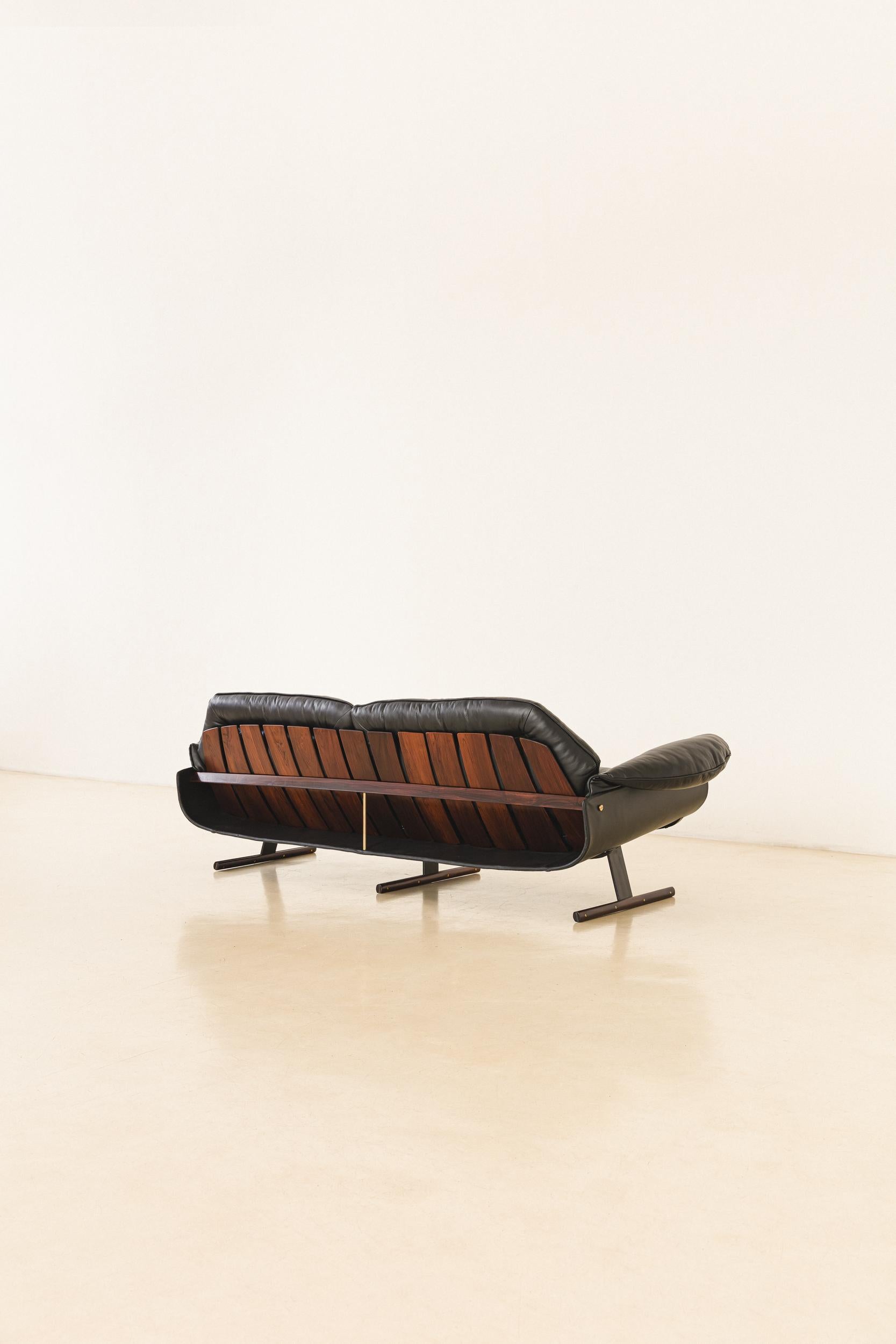 Sofá Presidencial, diseñado por Jorge Zalszupin en los años 50 Moderno de mediados de siglo en venta