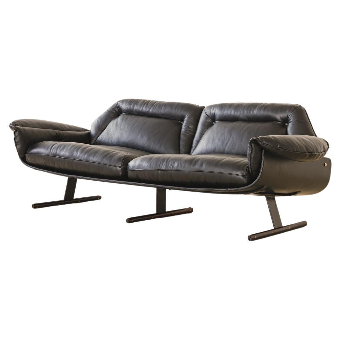 Sofá Presidencial, diseñado por Jorge Zalszupin en los años 50 en venta