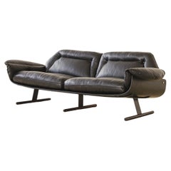 Presidential Sofa, designed by Jorge Zalszupin in the 1950s