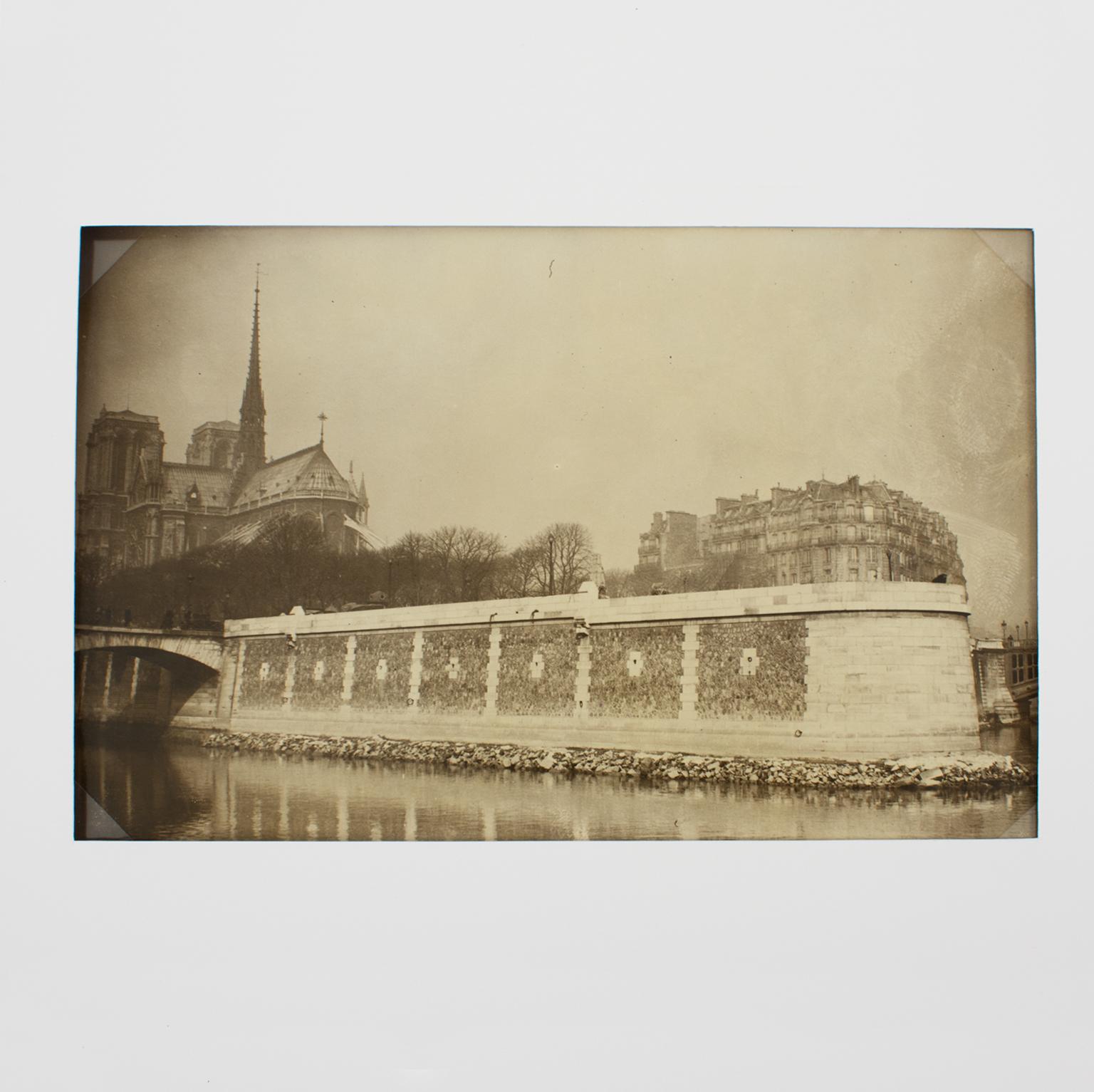 Cathédrale Notre Dame et Ile de la Cité, Silver Gelatin B and W Photography en vente 3