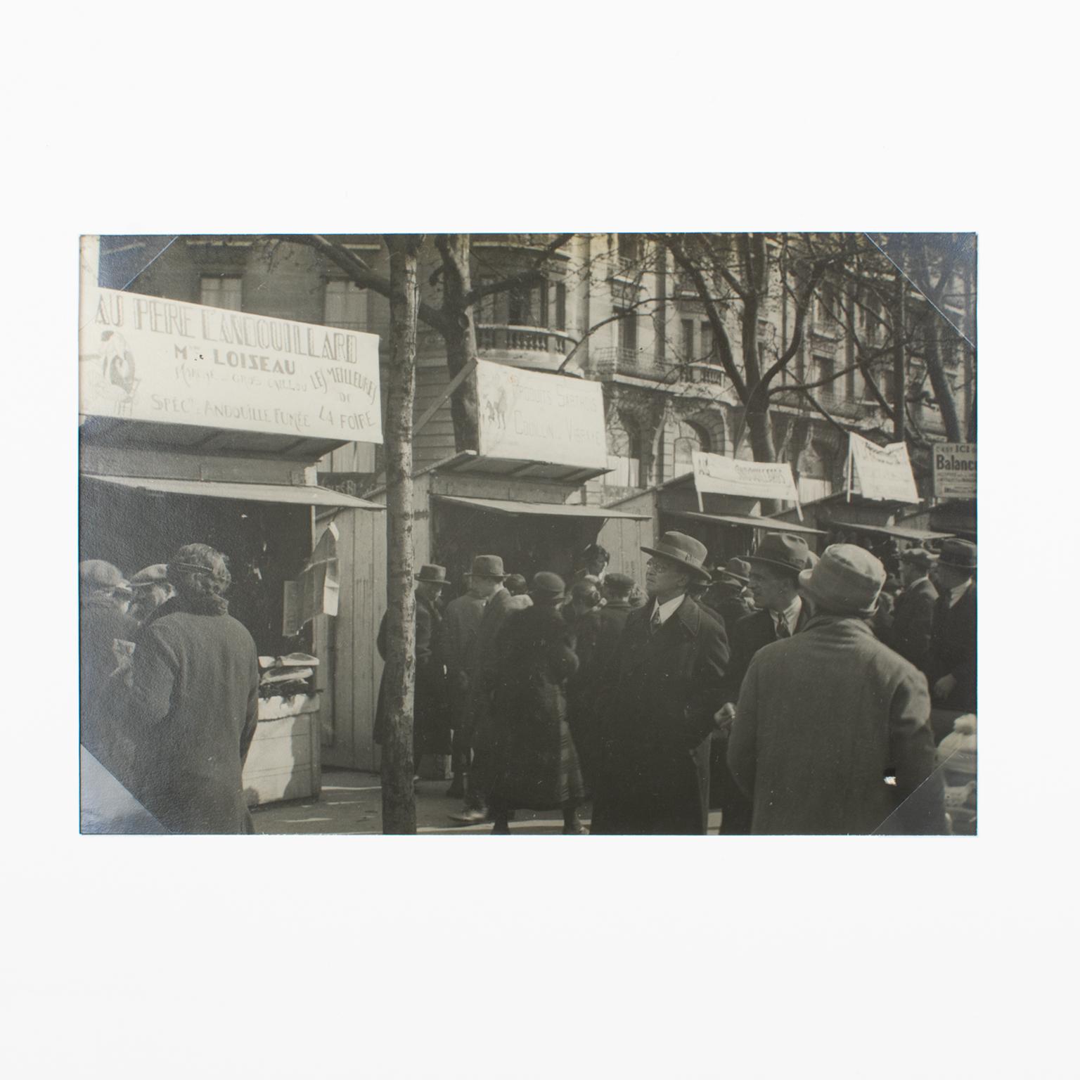 Antique Show in Paris, Silver Gelatin Black and White Photography, 1927 For Sale 4