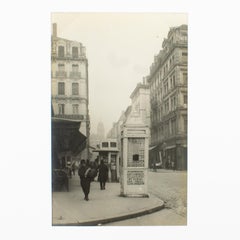 Belebte Straße in Lyon, Frankreich, 1927, Schwarz-Weiß-Fotografie auf Silbergelatine