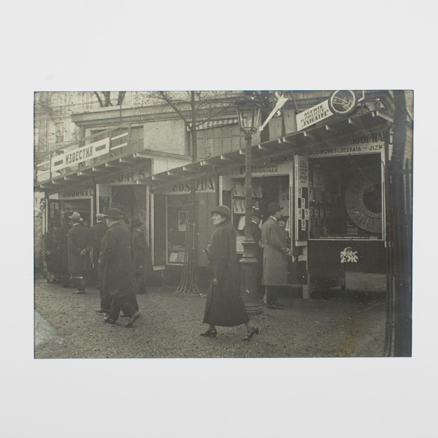 A unique original silver gelatin black and white photography.
International Decorative Arts Exhibition in Paris, October 1925. The view from inside the USSR Pavilion.
Features:
Original silver gelatin print photography unframed.
Press