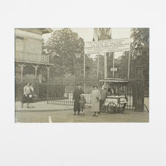 Parigi, Giardino pubblico di Butte Chaumont, fotografia alla gelatina d'argento B-W, 1930