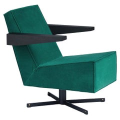 Press Room Chair in Green Velvet, Designed in 1958 by Gerrit Rietveld