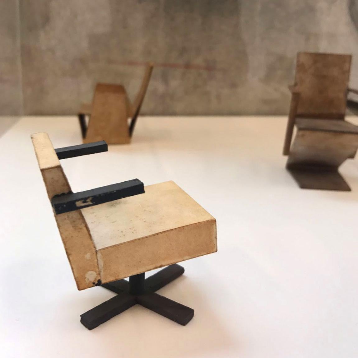 Powder-Coated Press Room Chair in Soft Brown Nubuck, Designed in 1958 by Gerrit Rietveld For Sale