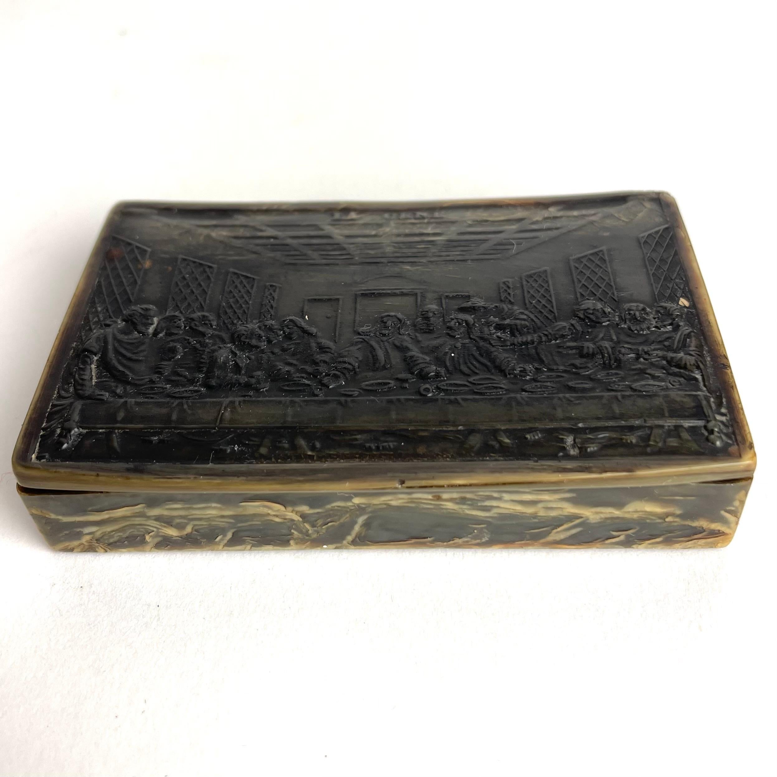 Bone Pressed Bovine Horn Snuff Box Last Supper Bas-Relief, Early 19th Century France