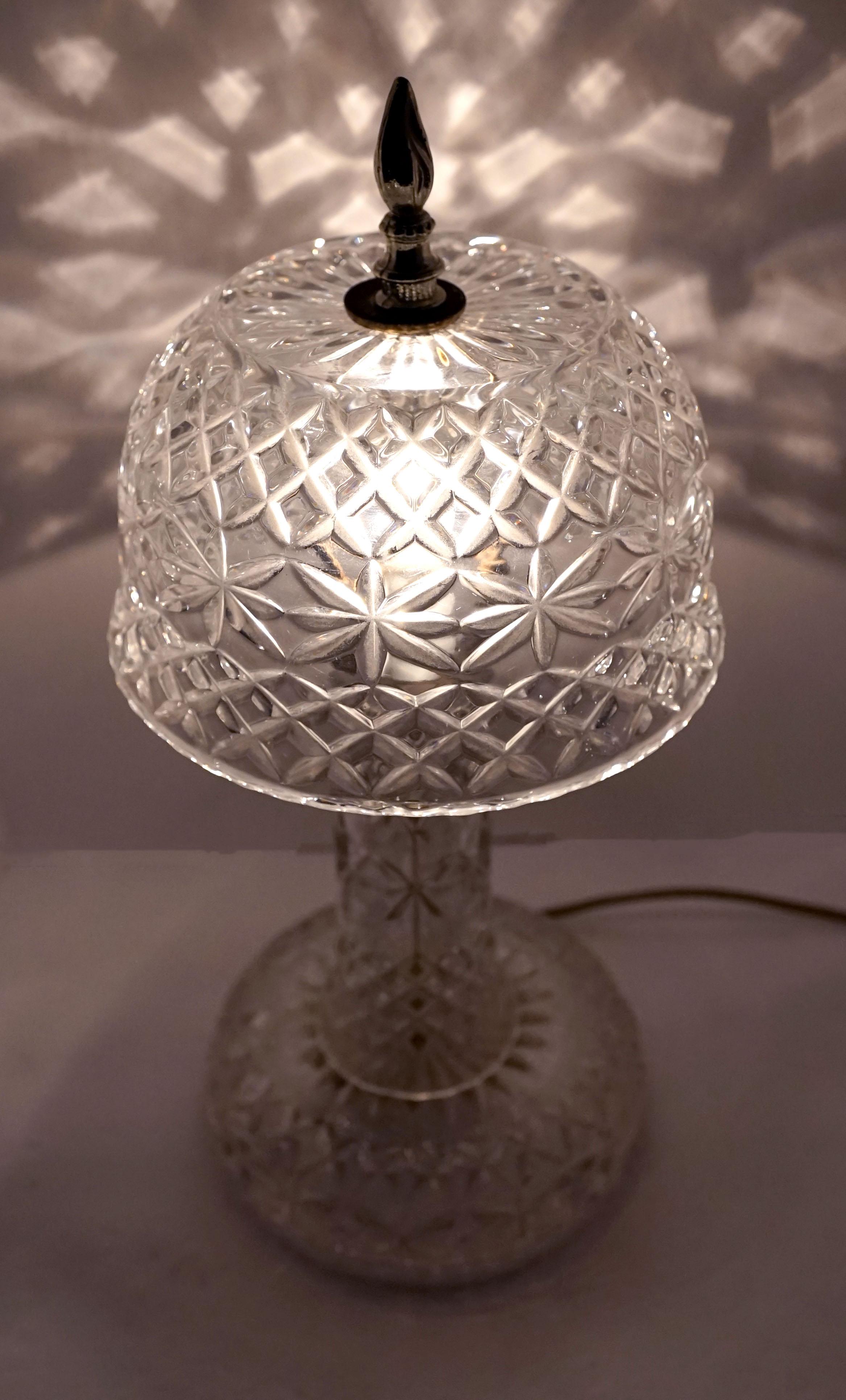 Lampe de bureau vintage en forme de champignon en cristal plombé pressé en vente 4
