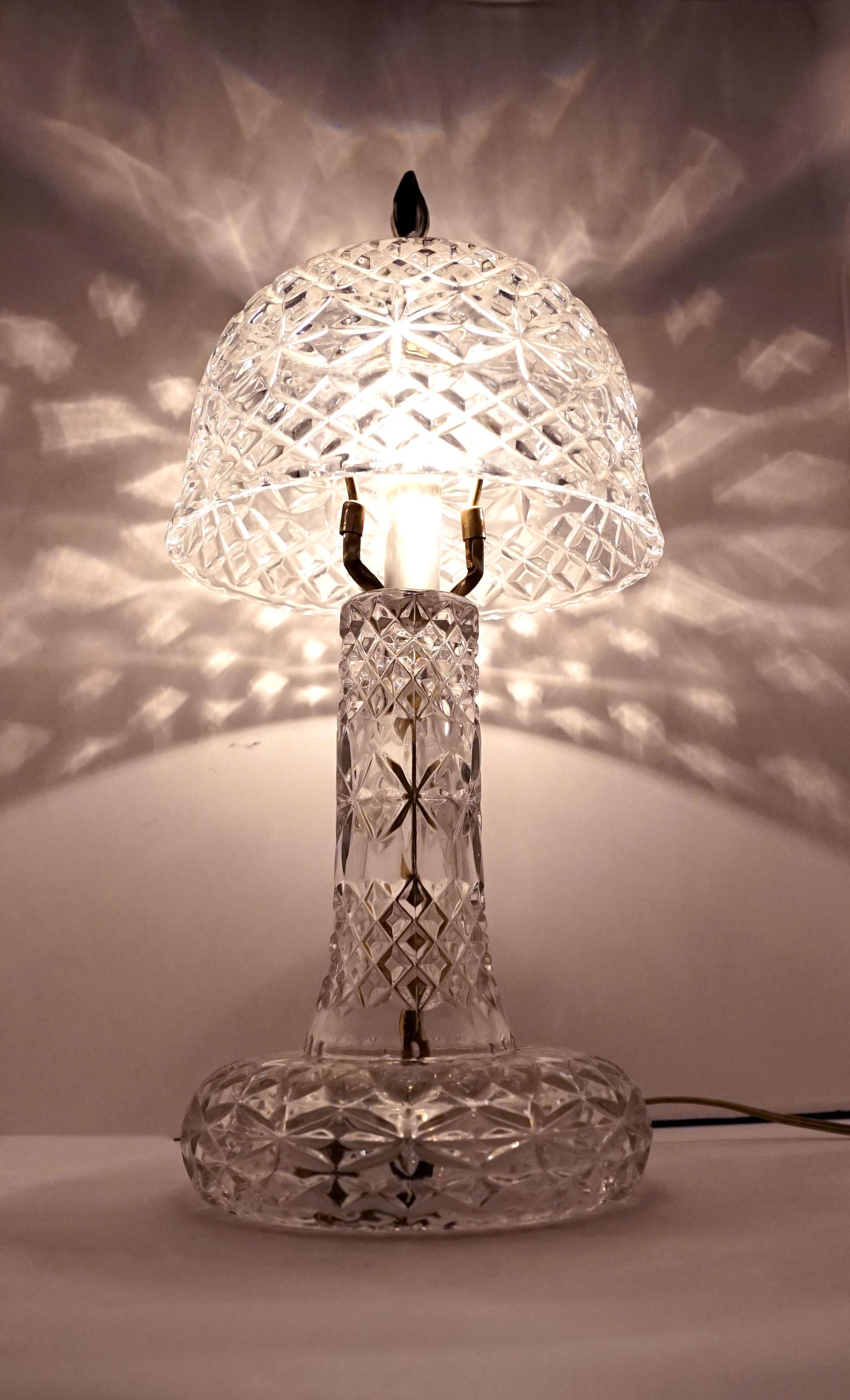 Autre Lampe de bureau vintage en forme de champignon en cristal plombé pressé en vente