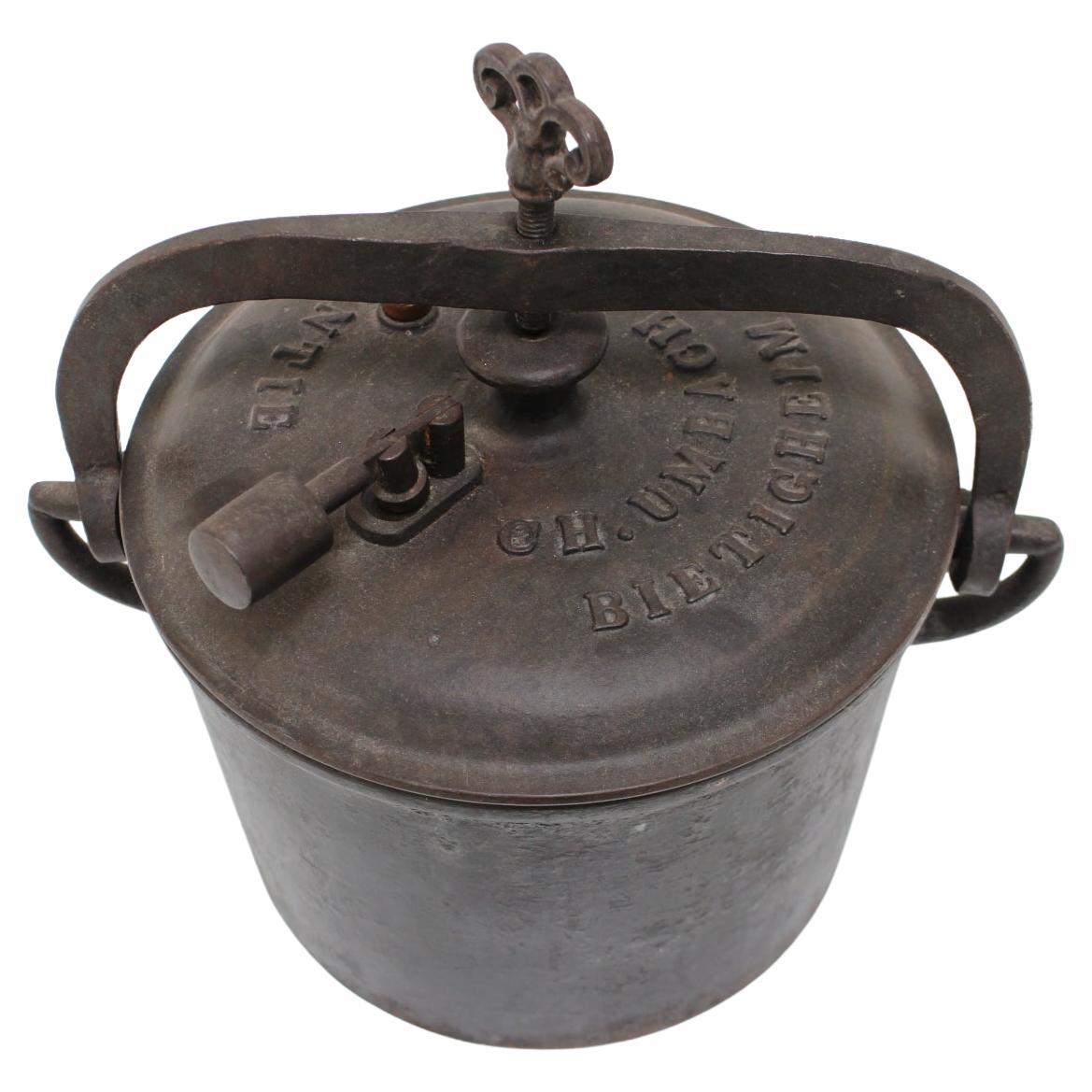 Pressure Cast Iron Pot Ch. Umbach Bietigheim, 1910s For Sale
