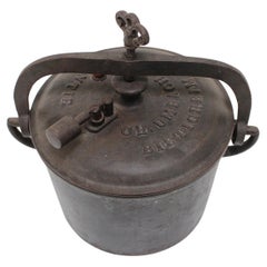 Pressure Cast Iron Pot Ch. Umbach Bietigheim, 1910s