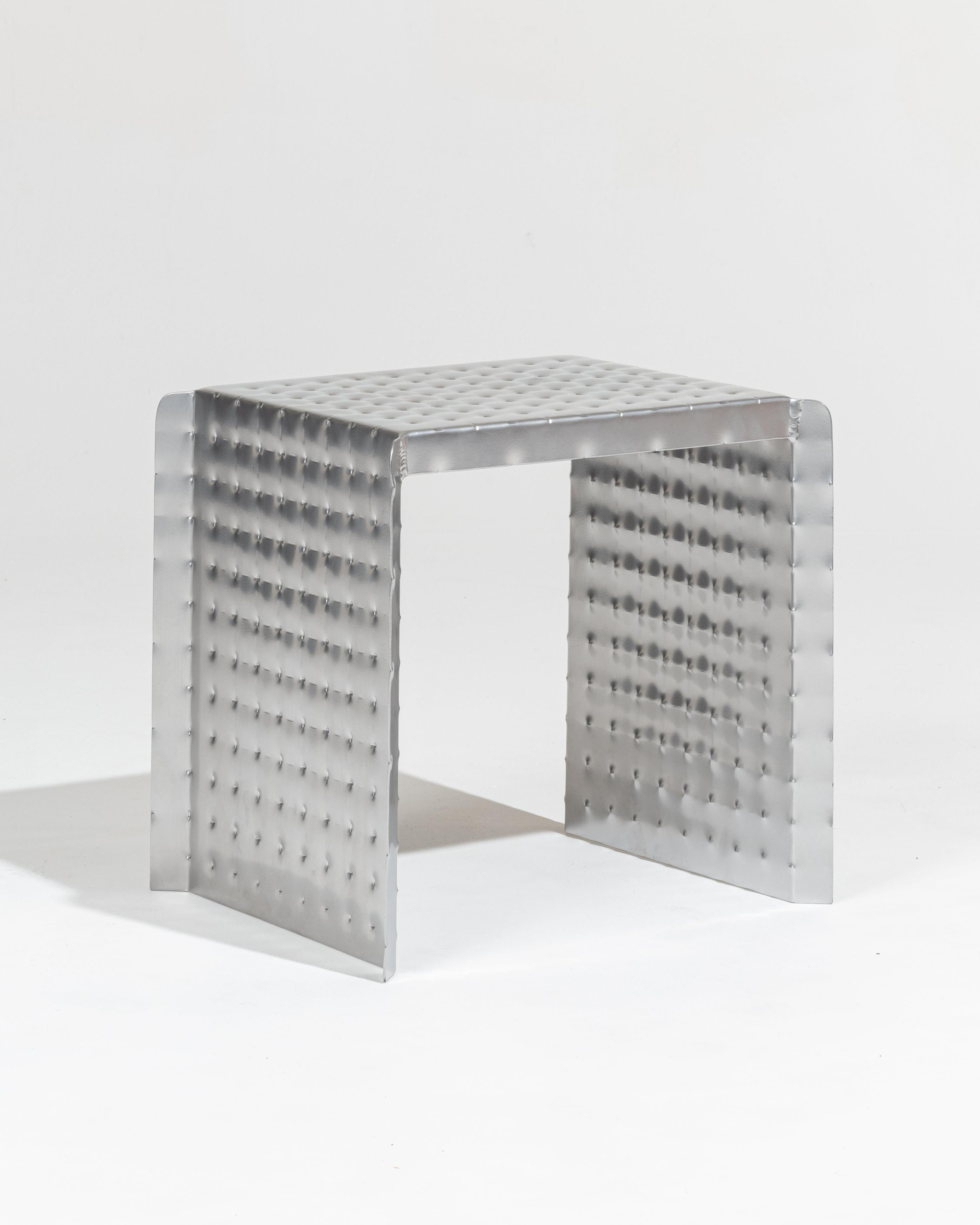 Taburete a presión de aluminio Siglo XXI y contemporáneo en venta