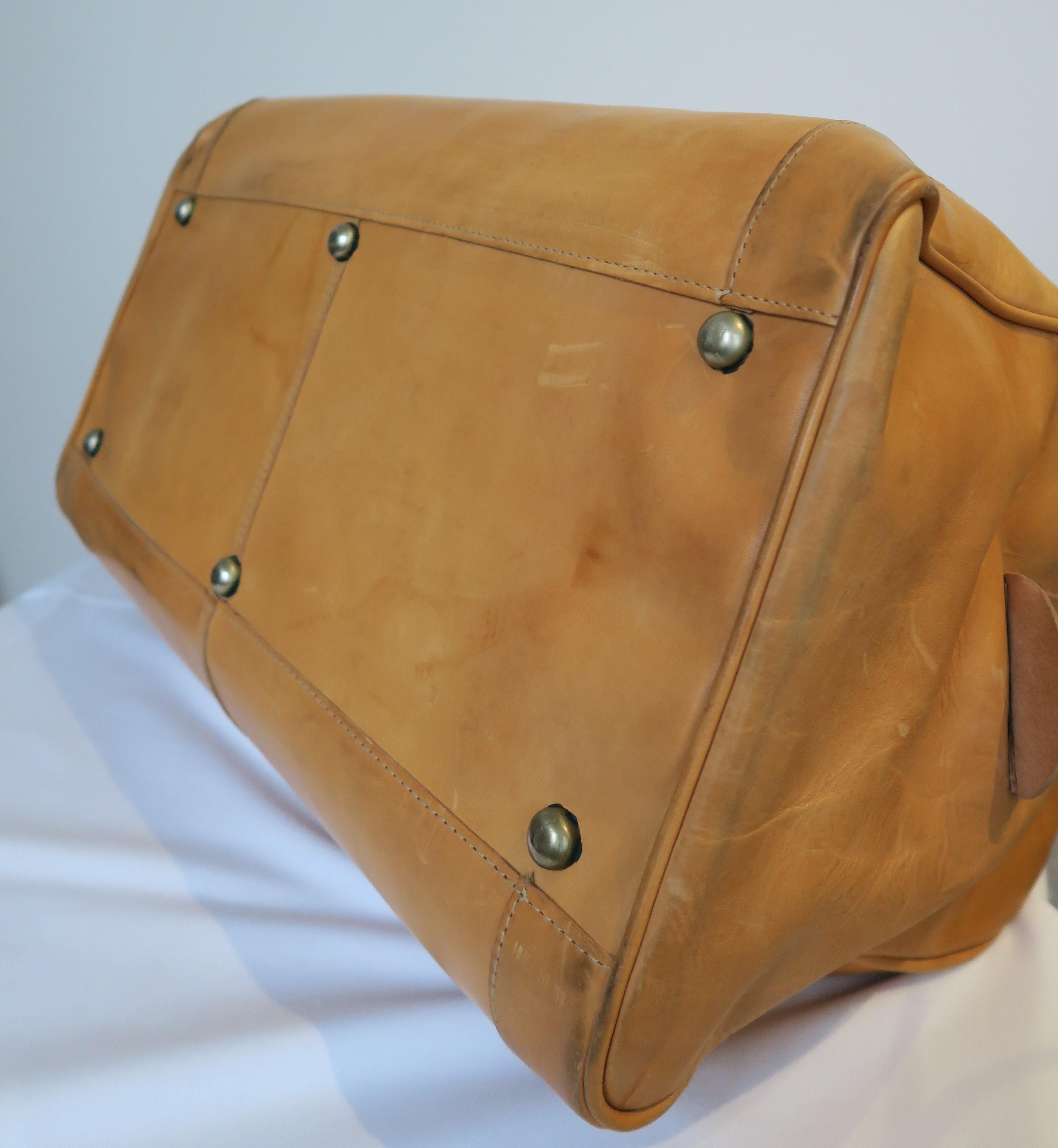 Presteen Zustand Leder Weekender Tasche im Stil von Carl Auböck im Angebot 1