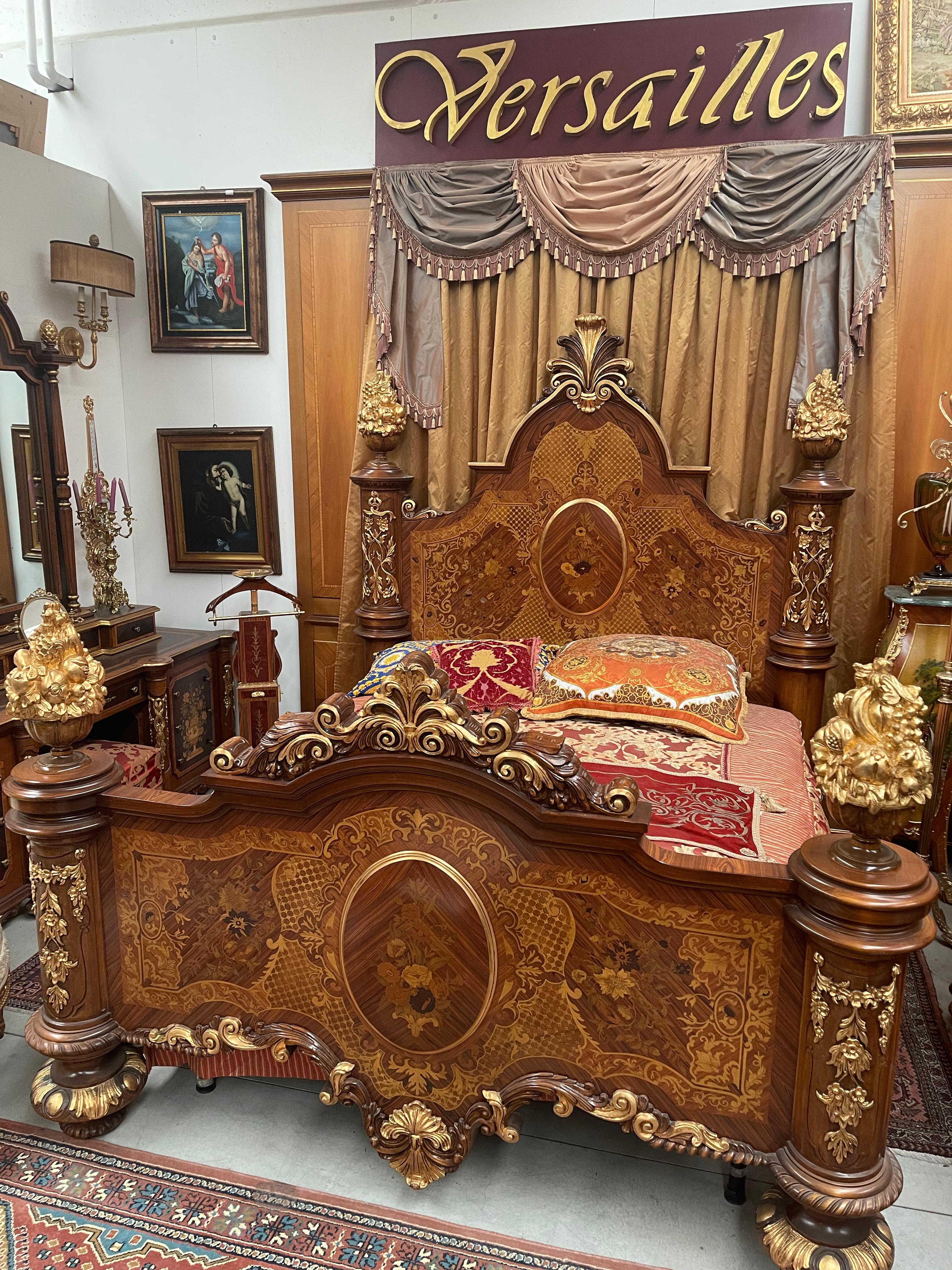 20th Century Prestigious and luxury French bed Louis XV style 1970s For Sale