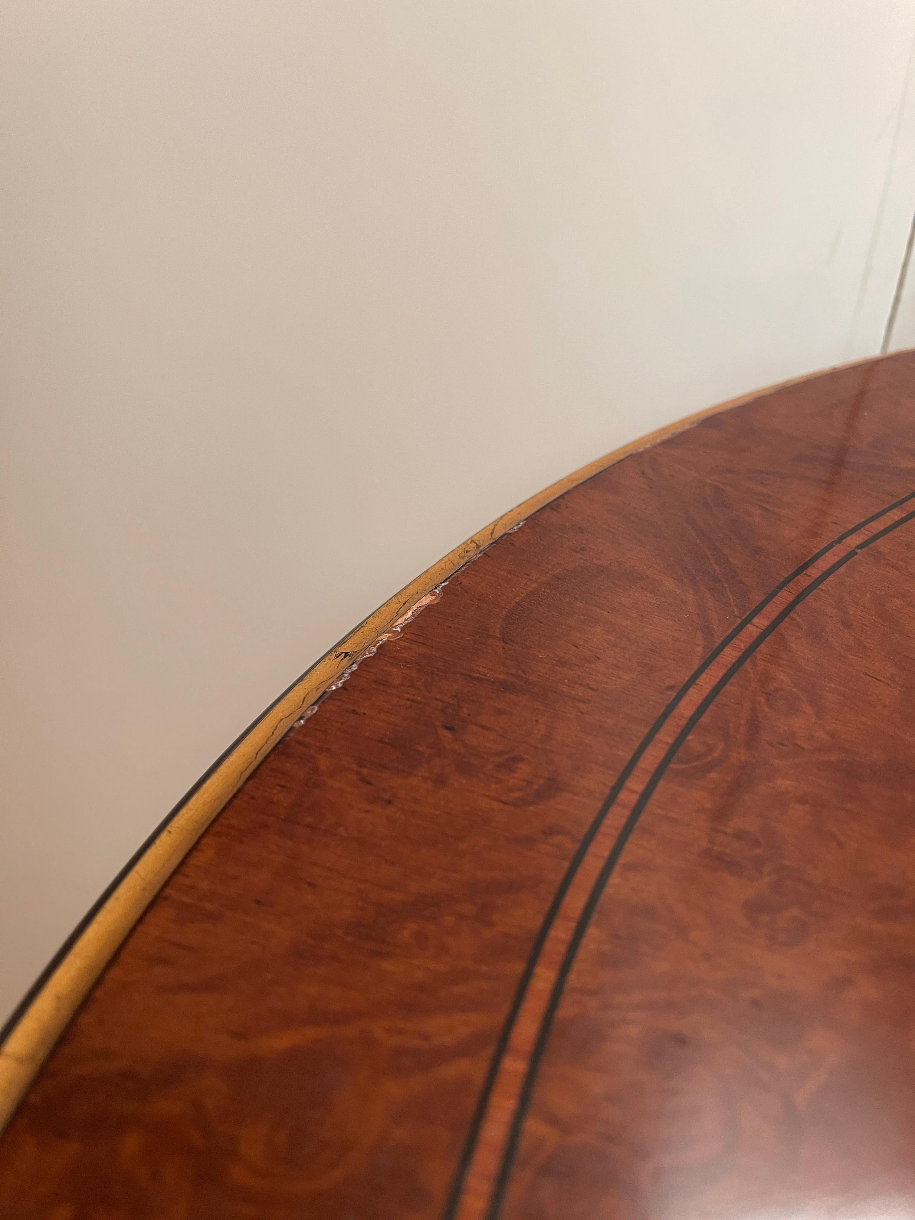 Prestigious 1980s French-style carved wood Italian coffee table For Sale 8