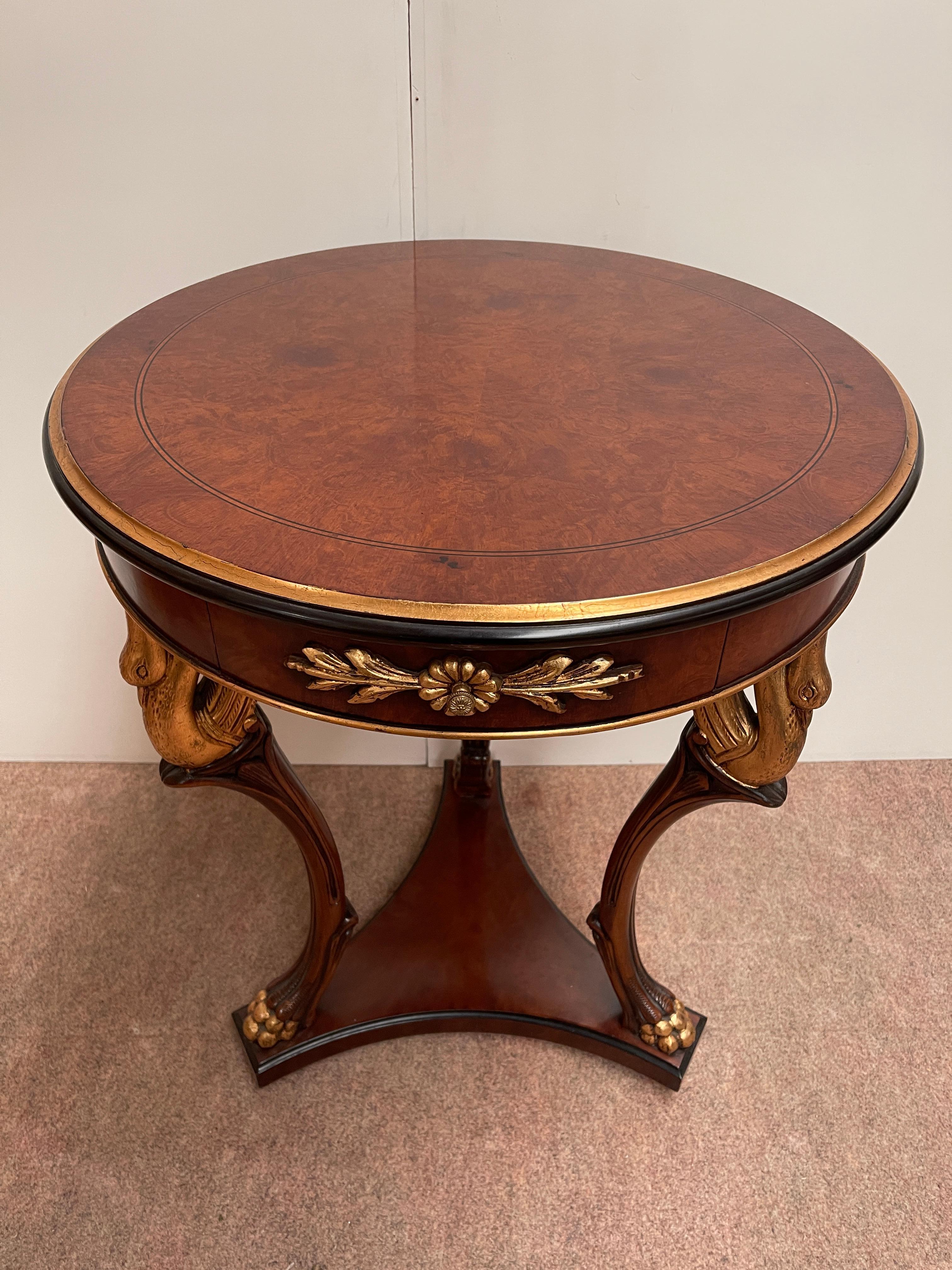 Hand-Carved Prestigious 1980s French-style carved wood Italian coffee table For Sale