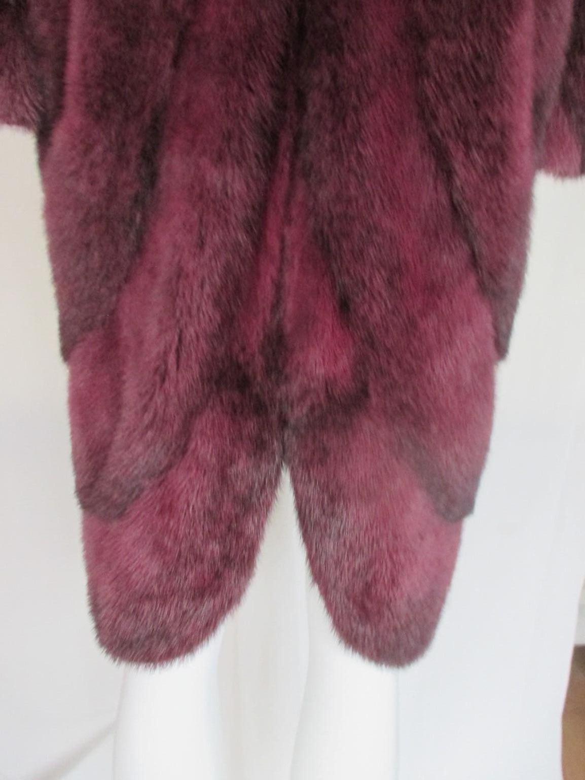 Pret-A-Porter Bordeaux Flared Mink Fur Coat In Fair Condition For Sale In Amsterdam, NL