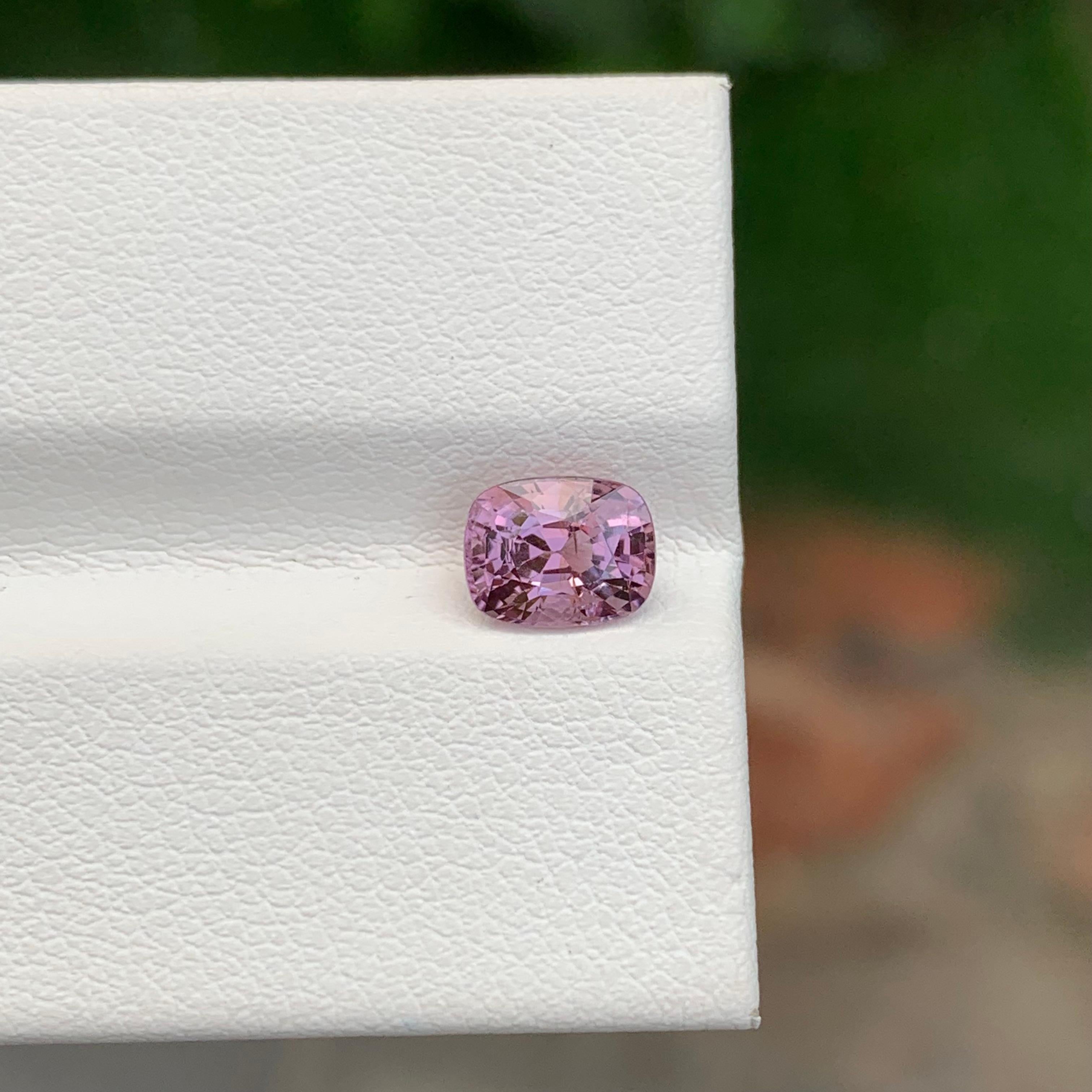 Pretty 1.20 Carat Natural Purplish Pink Loose Spinel Cushion Shape From Myanmar In New Condition For Sale In Peshawar, PK