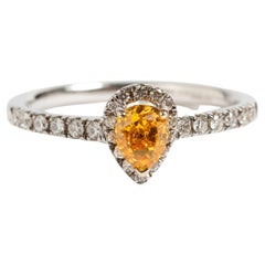 Pretty 18K Yellow Gold Amber & Diamond Ring. US Size 6 1/2.