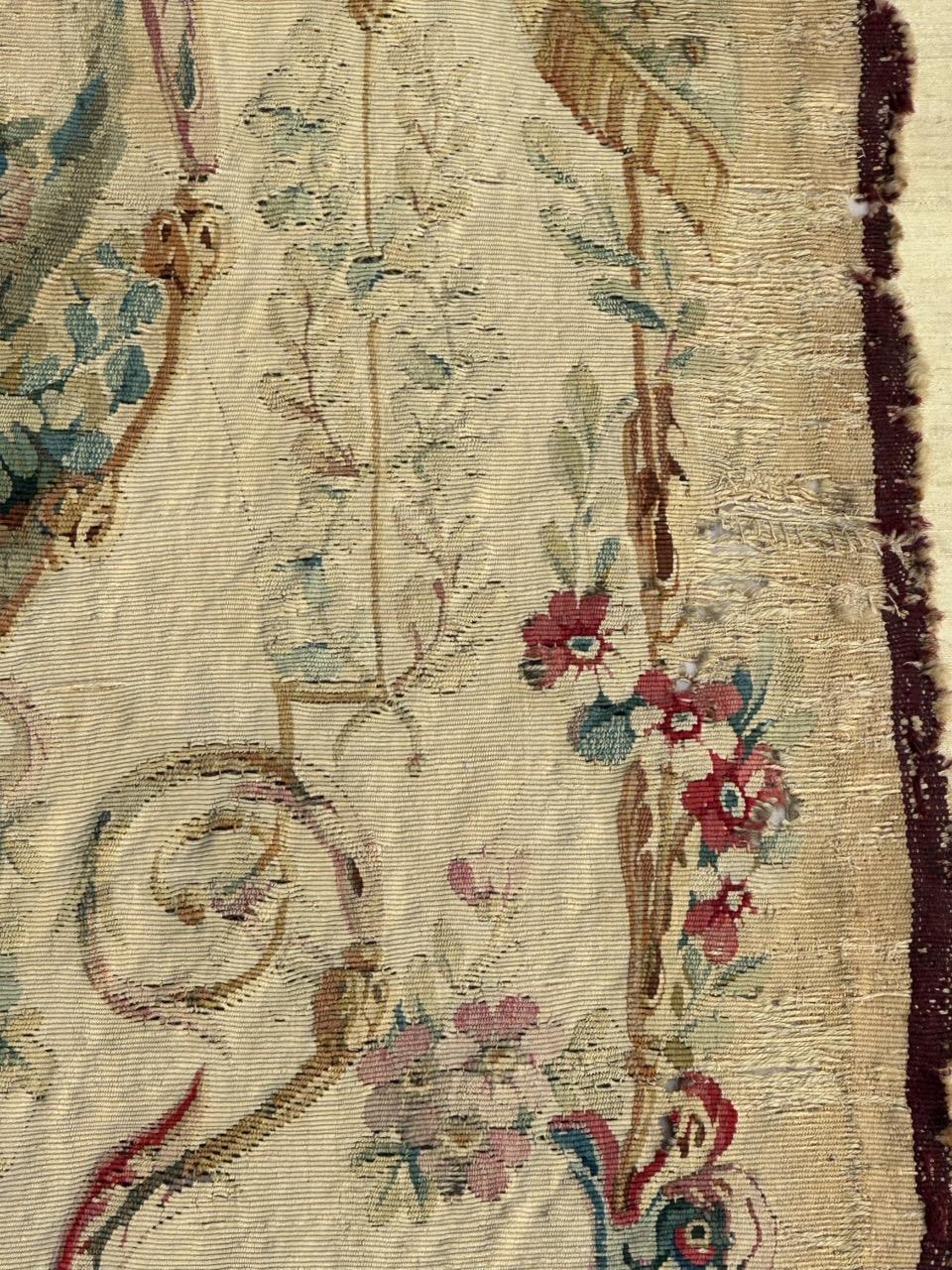 Schöner französischer Aubusson-Seidenteppich aus dem 18. Jahrhundert im Angebot 4