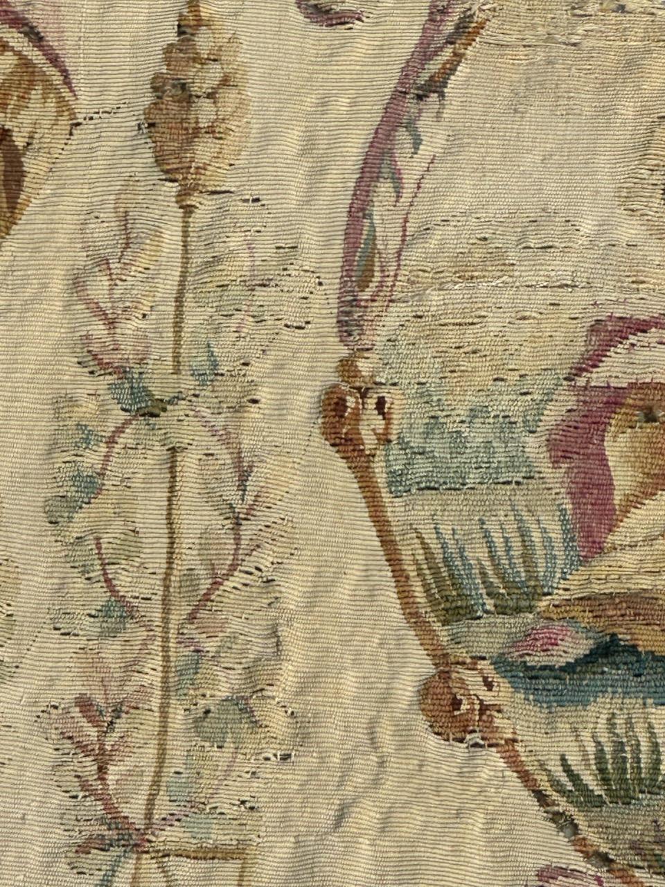Schöner französischer Aubusson-Seidenteppich aus dem 18. Jahrhundert im Angebot 1