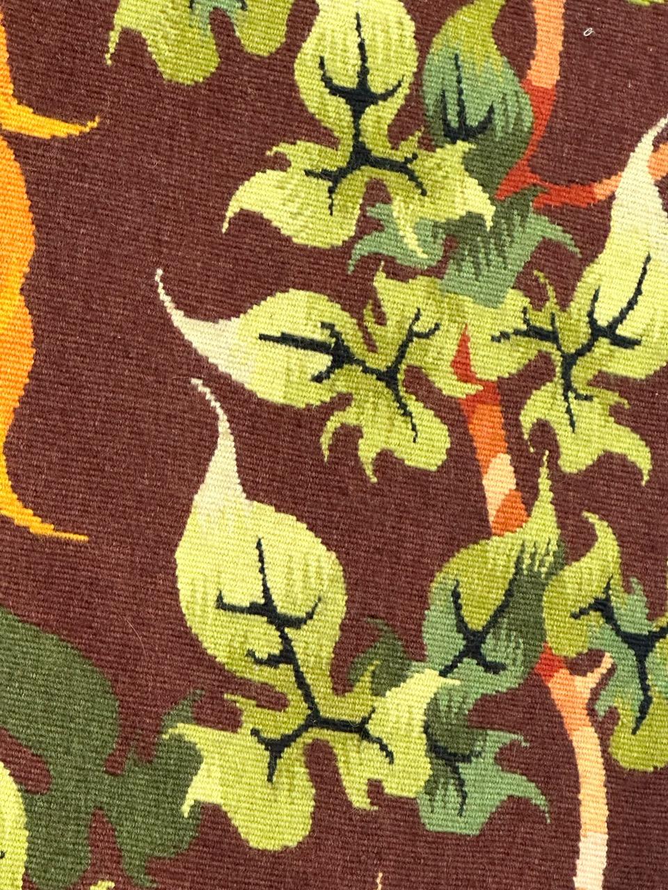 Bonito tapiz de Aubusson francés moderno del siglo XX de 