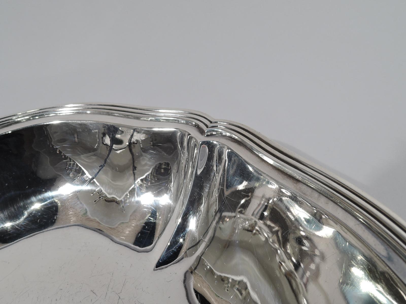 Pretty American Craftsman Sterling Silver Bowl by Arthur Stone In Excellent Condition In New York, NY