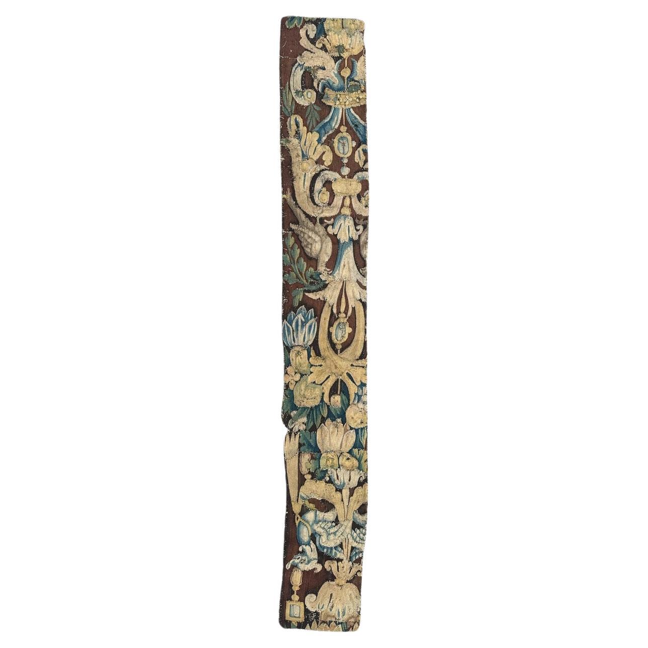 Grazioso frammento di arazzo Aubusson francese antico del XVII secolo