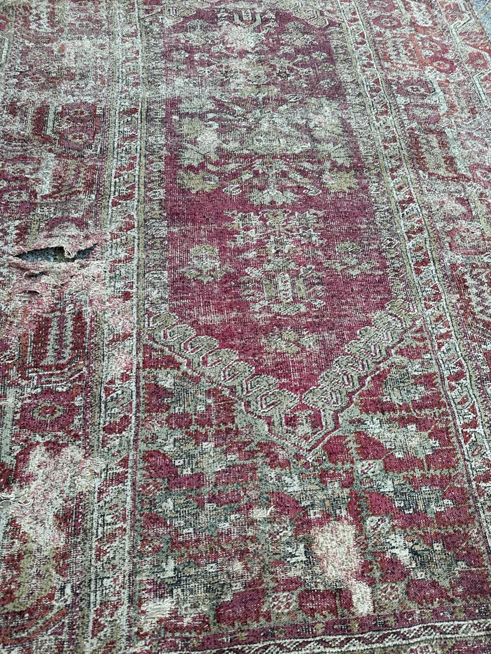 Bobyrug’s Pretty Antique 18th century distressed Turkish Ghyordes rug For Sale 4