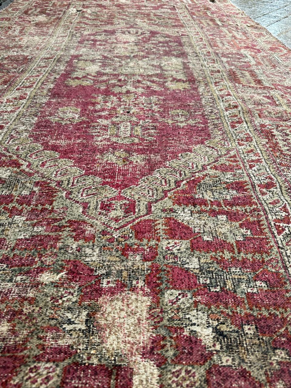 Bobyrug’s Pretty Antique 18th century distressed Turkish Ghyordes rug For Sale 11