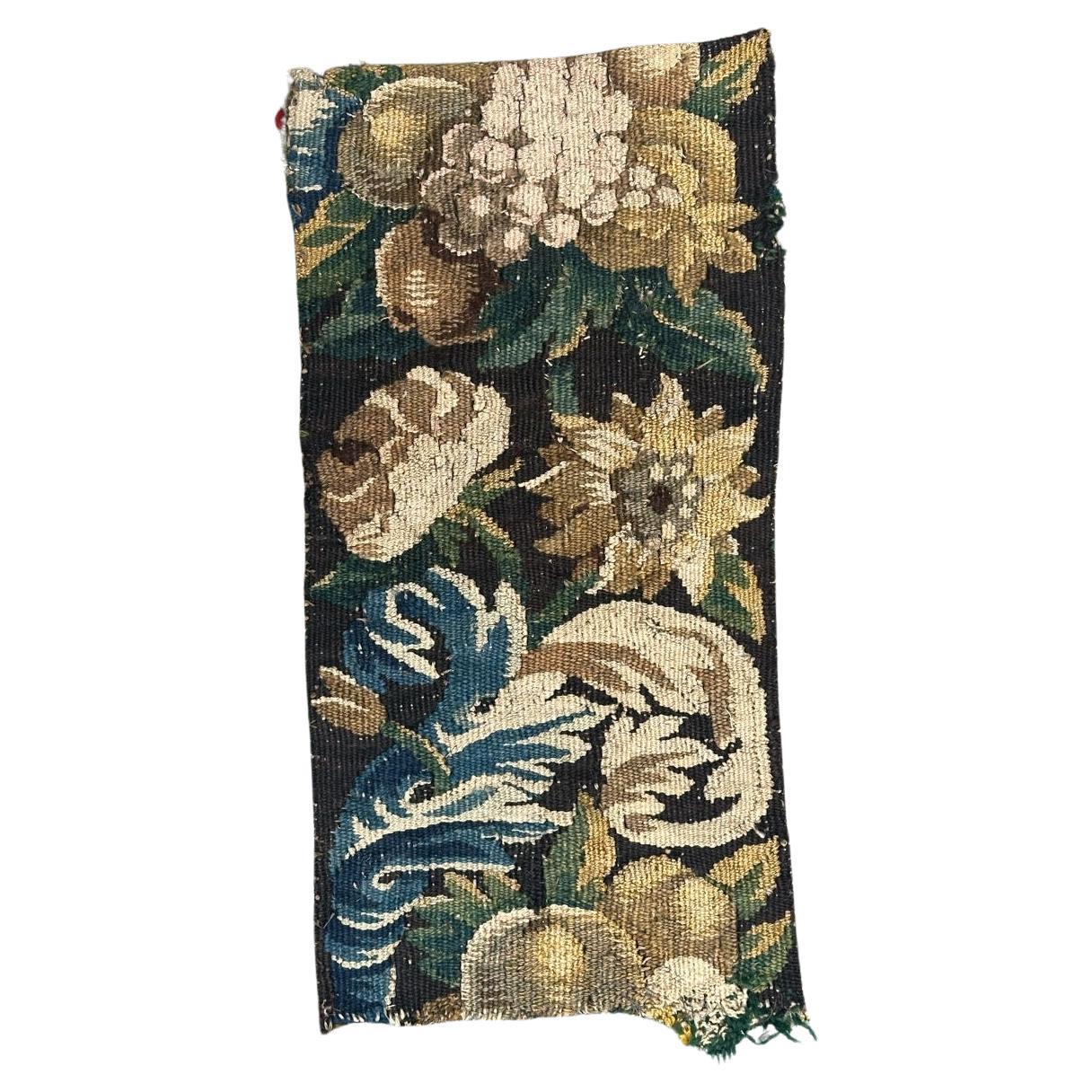 Bonito fragmento antiguo de tapiz de Aubusson francés del siglo XVIII 
