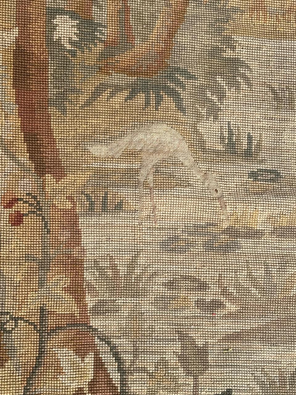 Bonito tapiz antiguo Antique French Needlepoint Panel Tapestry Seda en venta