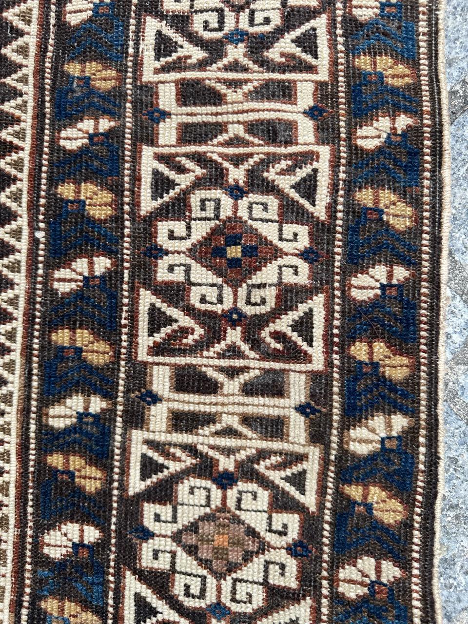 Bobyrug's Hübscher antiker kaukasischer Schirwan-Lesgui-Teppich  im Angebot 1