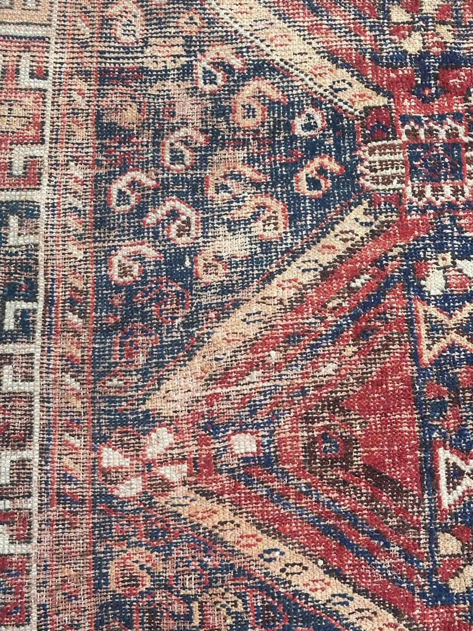 Hübscher antiker Afshar-Teppich in Notlage (Wolle) im Angebot