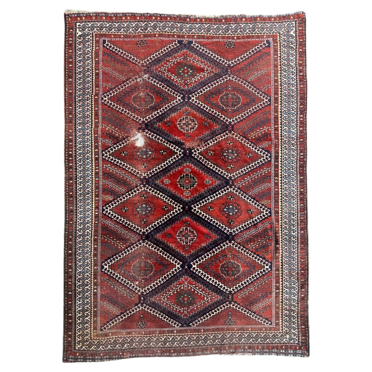 Joli tapis qashqai antique et vieilli