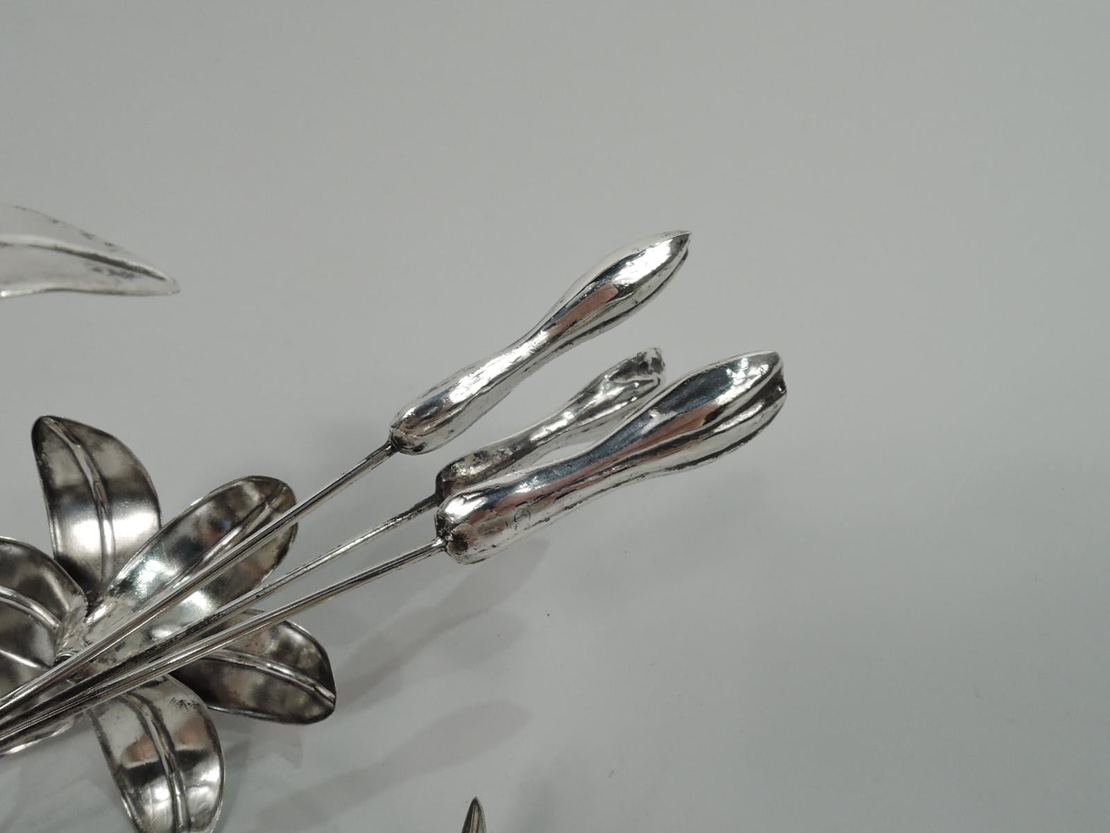 Pretty Antique European Silver Flower Ornament In Good Condition For Sale In New York, NY