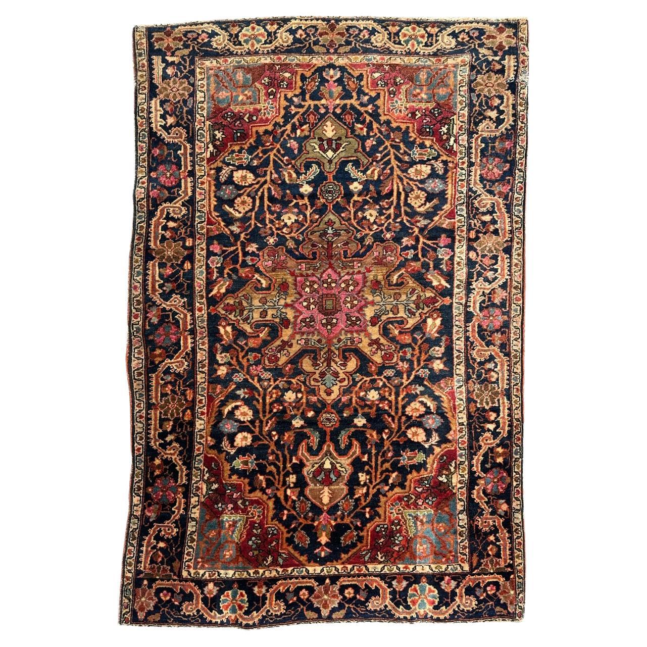 Pretty antique fine Sarouk rug For Sale