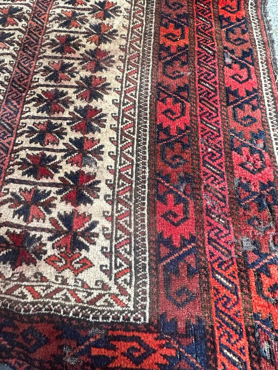 Pretty distressed antique Baluch rug with nice geometrical and tribal design, entirely and finely hand knotted with wool on wool foundation 

✨✨✨
