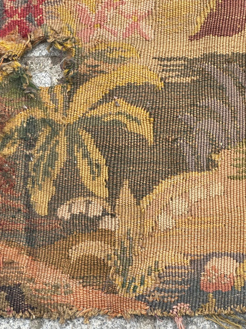 bonito tapiz jacquard de estilo Aubusson francés antiguo, funda para silla o cojín en venta 1