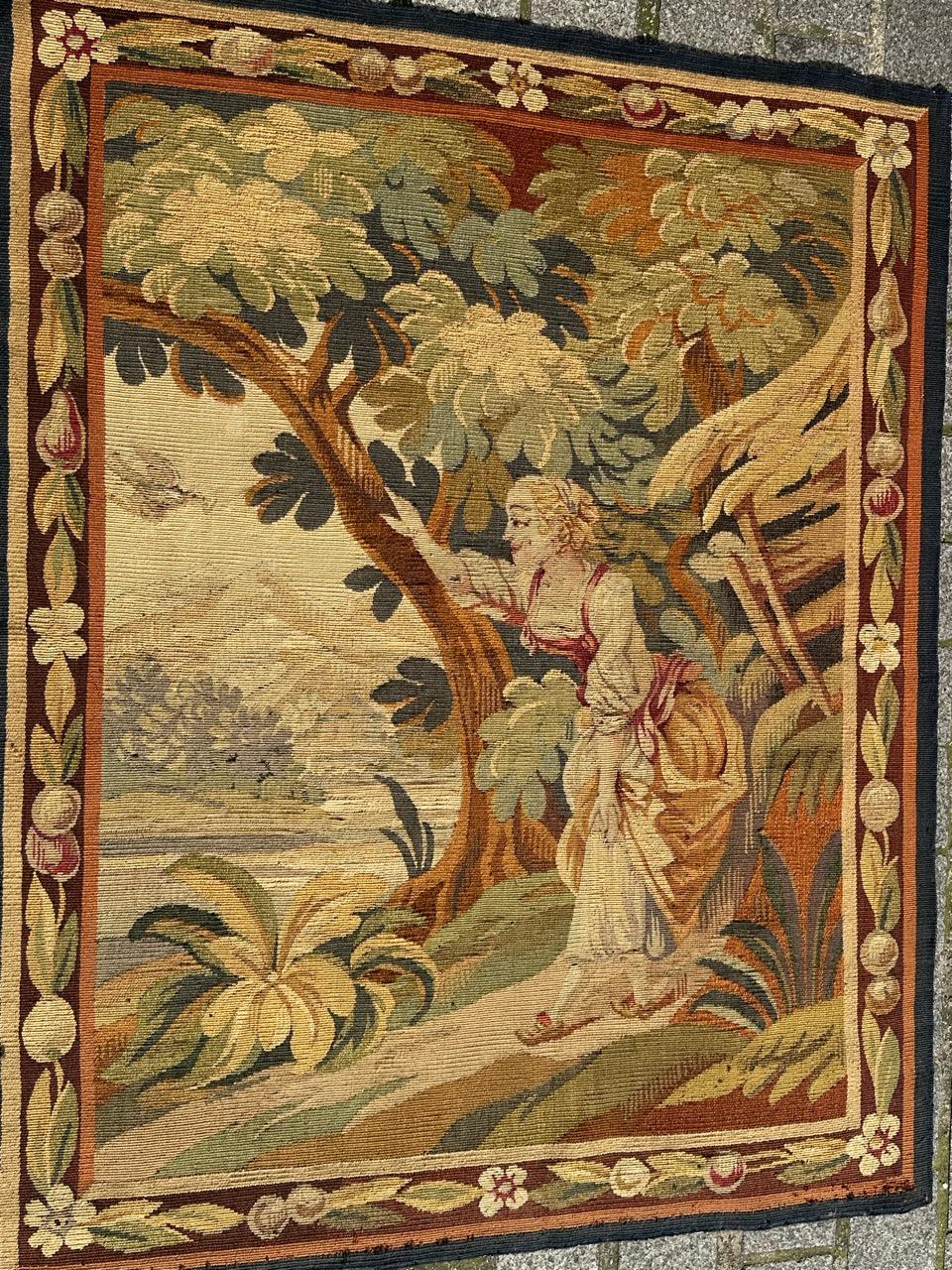 Bonito tapiz francés antiguo de Aubusson en venta 3