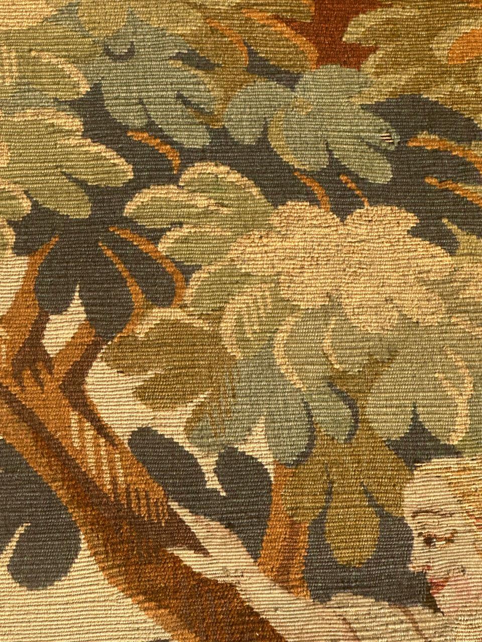 Bonito tapiz francés antiguo de Aubusson en venta 10