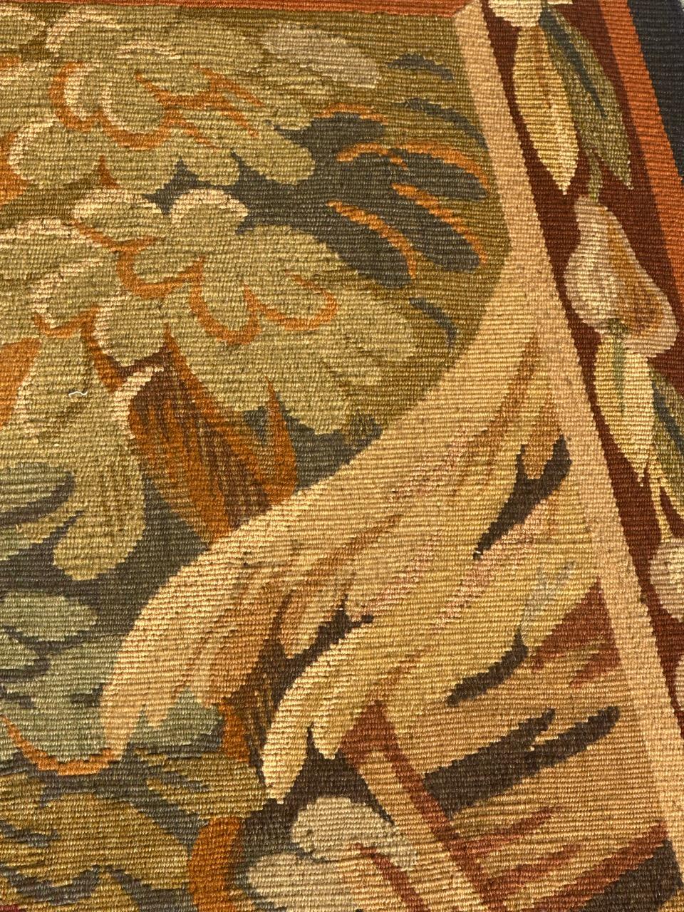 Bonito tapiz francés antiguo de Aubusson en venta 11