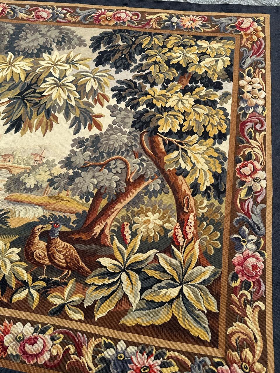 Bonito tapiz francés antiguo de Aubusson 