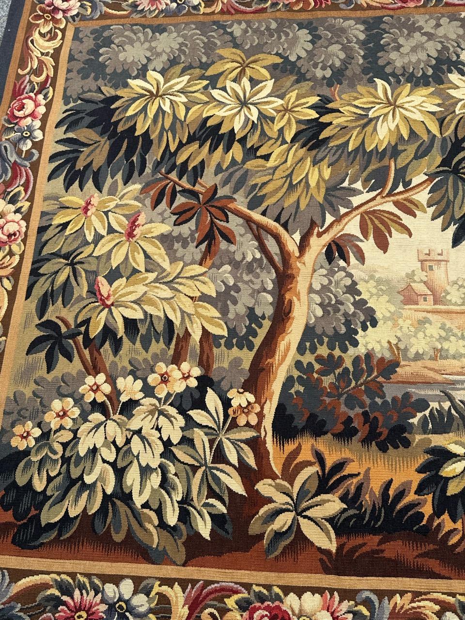 Bonito tapiz francés antiguo de Aubusson 