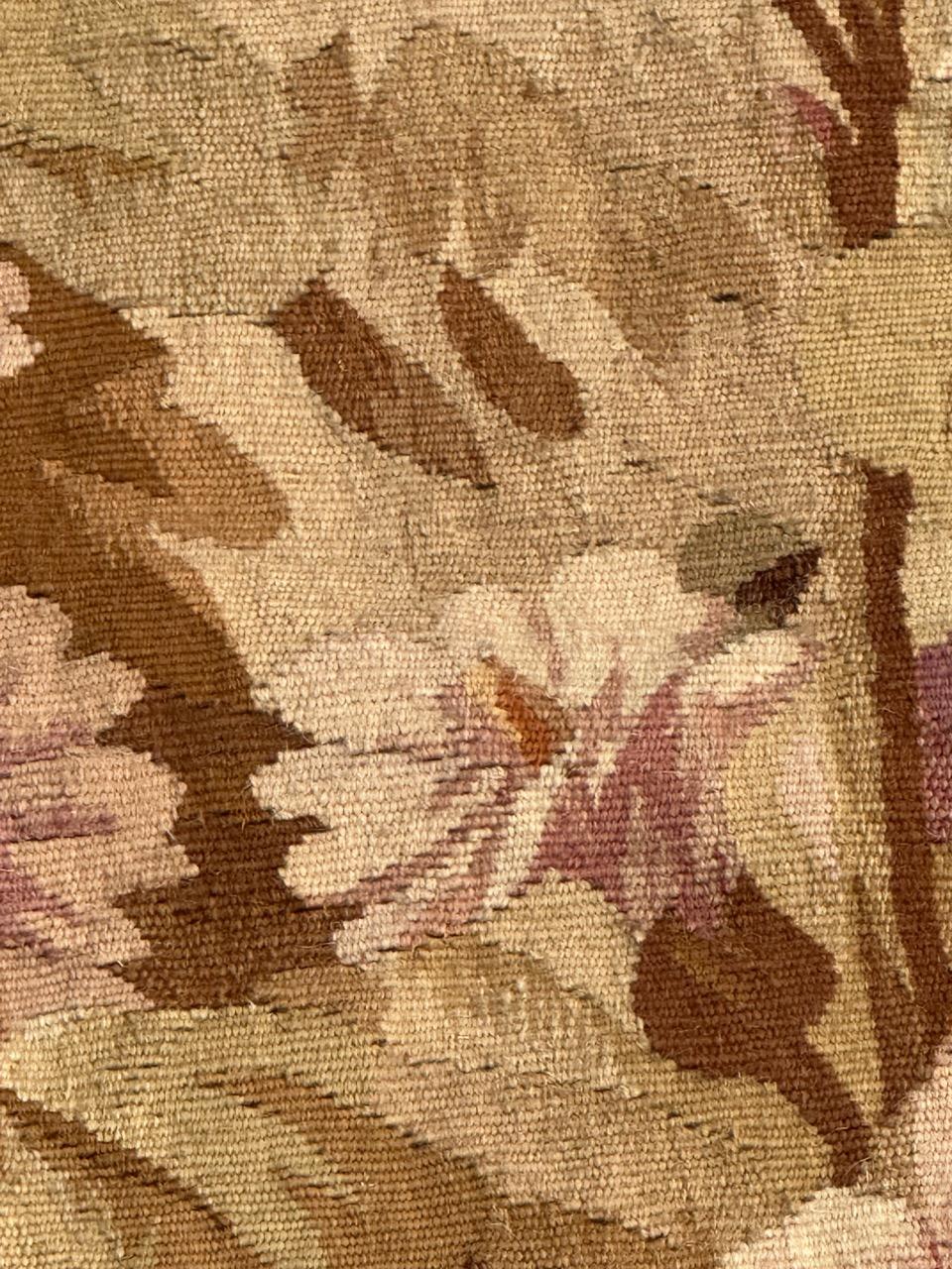 Bonito panel de tapiz Aubusson francés antiguo en venta 3