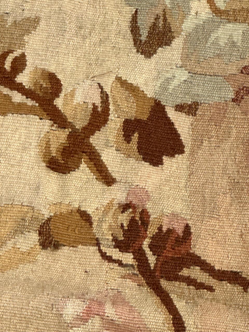 Bonito panel de tapiz Aubusson francés antiguo en venta 5