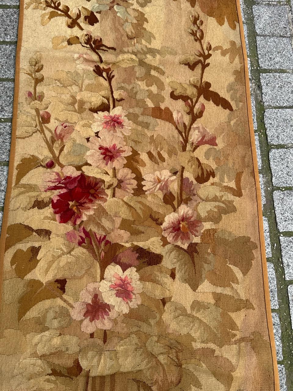 Bonito panel de tapiz Aubusson francés antiguo Tejido a mano en venta