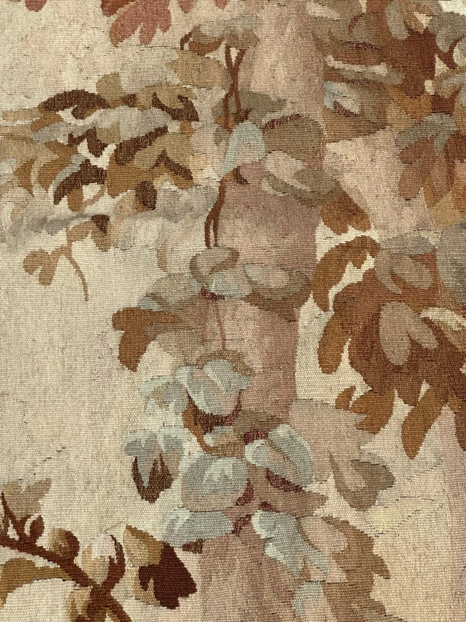 Bonito panel de tapiz Aubusson francés antiguo en venta 1